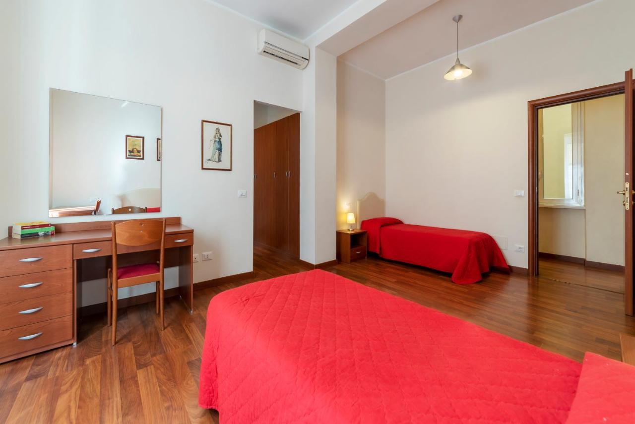 Piazza Re Di Roma Apartment Exterior foto